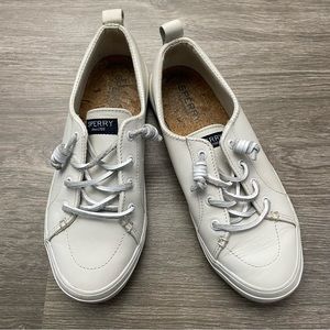 Sperry Offwhite Women’s Crest Vibe Leather Sneakers Size 6.5